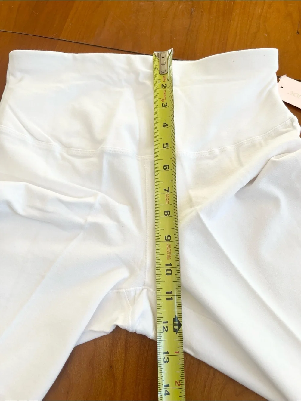 NWT- Nearly Nude Slimming Hi-Waist Capri Shape-Wear Leggings in Cotton/Spandex.